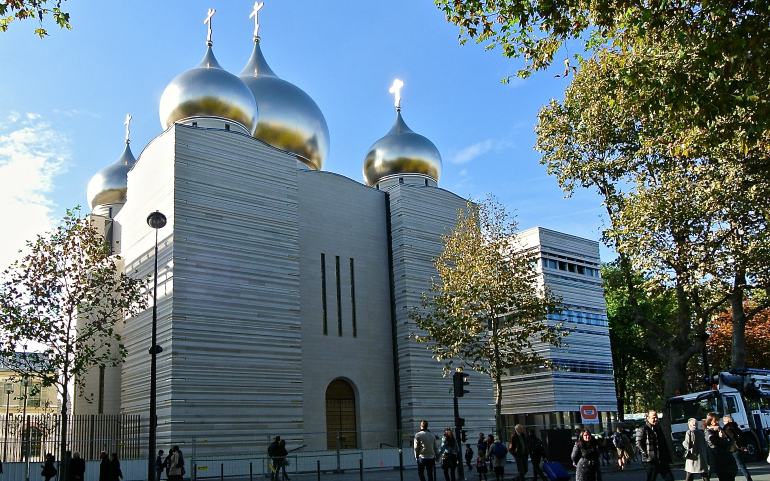 new-russian-orthodox-cathedral-in-paris-reflects-moscow-s-growing